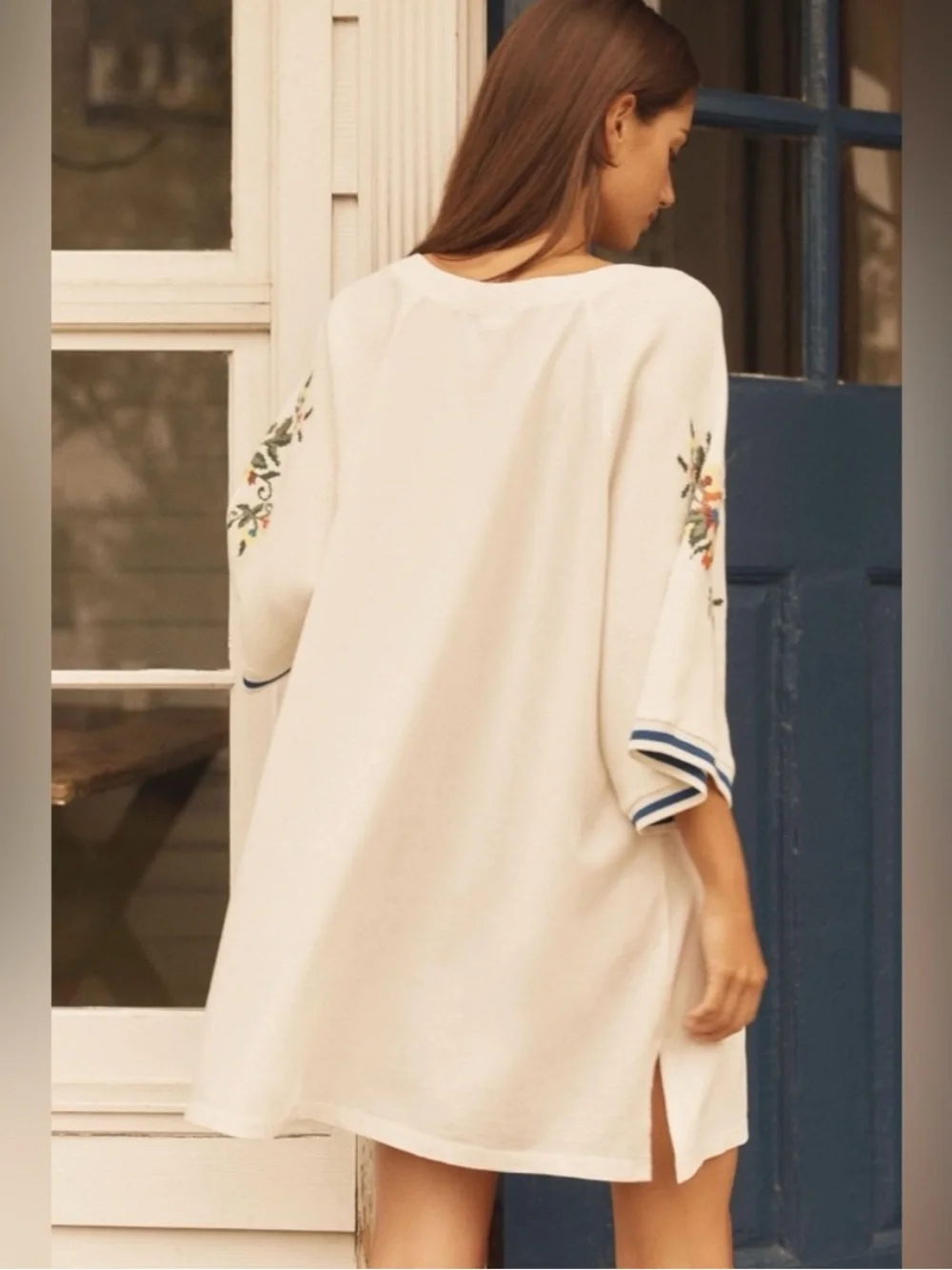 LyreBird Oversized Embroidered Sporty Tee Small - Picture 2 of 4